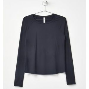 Alo pulse long sleeve top. Size XS
